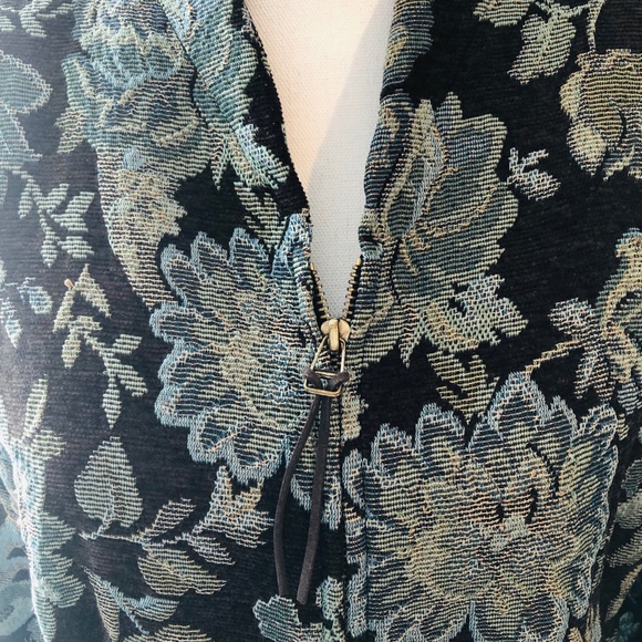 Brocade Jacket - Picture 2 of 5